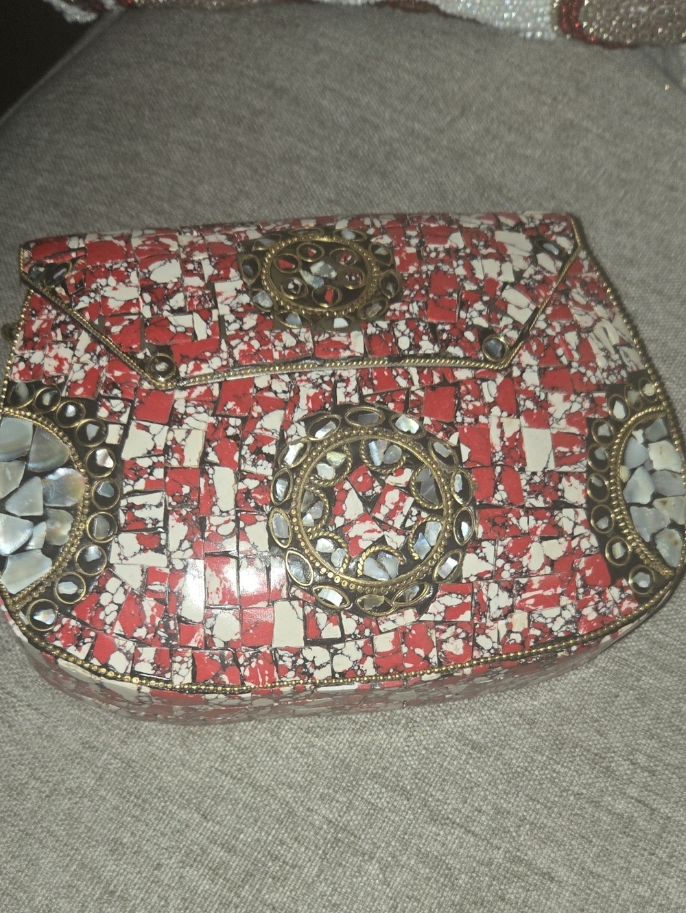 Beautiful 😍 Ramla Mosaic Clutch